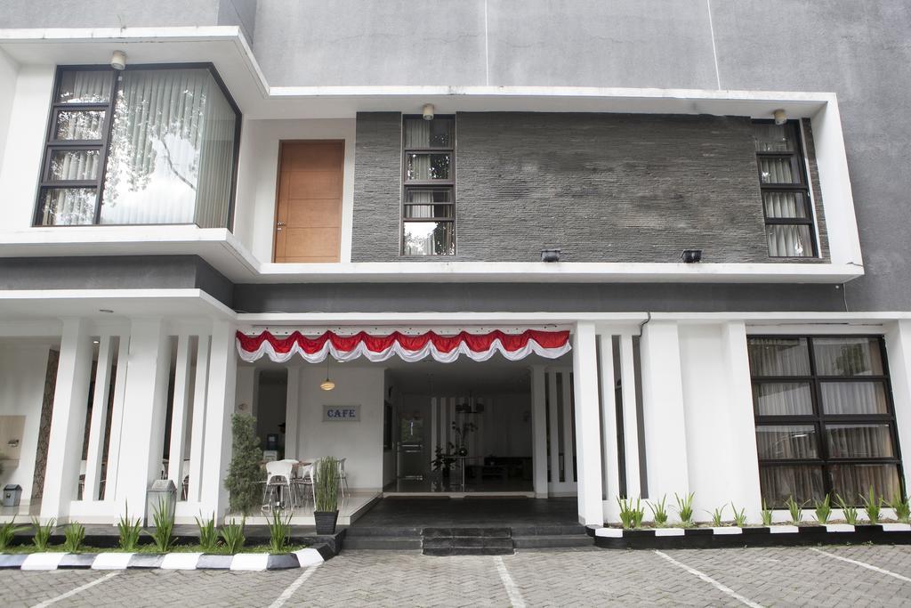 Reddoorz Near Institut Teknologi Bandung 2 Hotel Kültér fotó